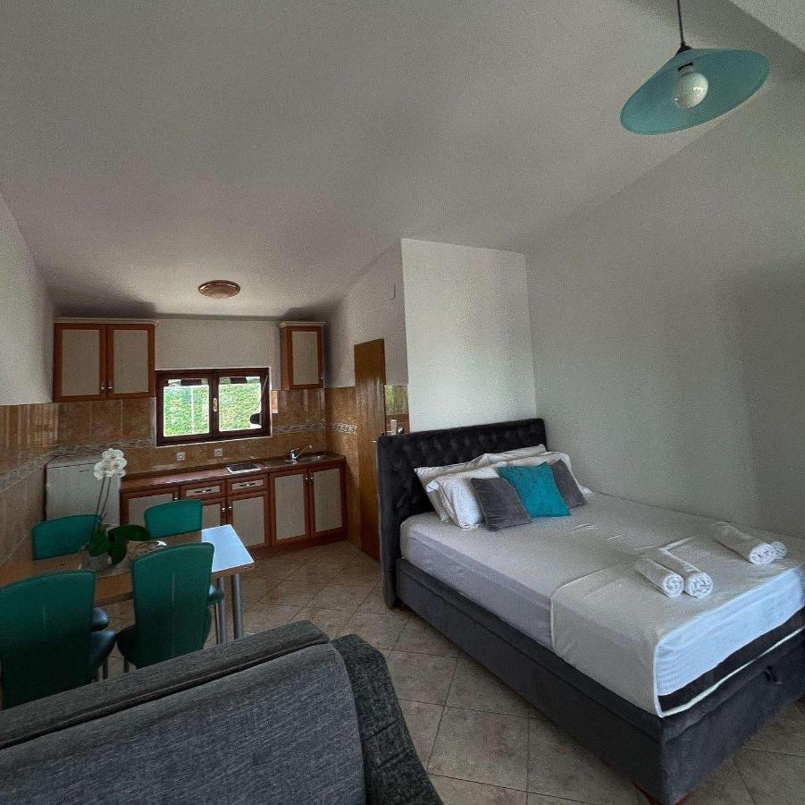 Apartments Tara Ulcinj Extérieur photo
